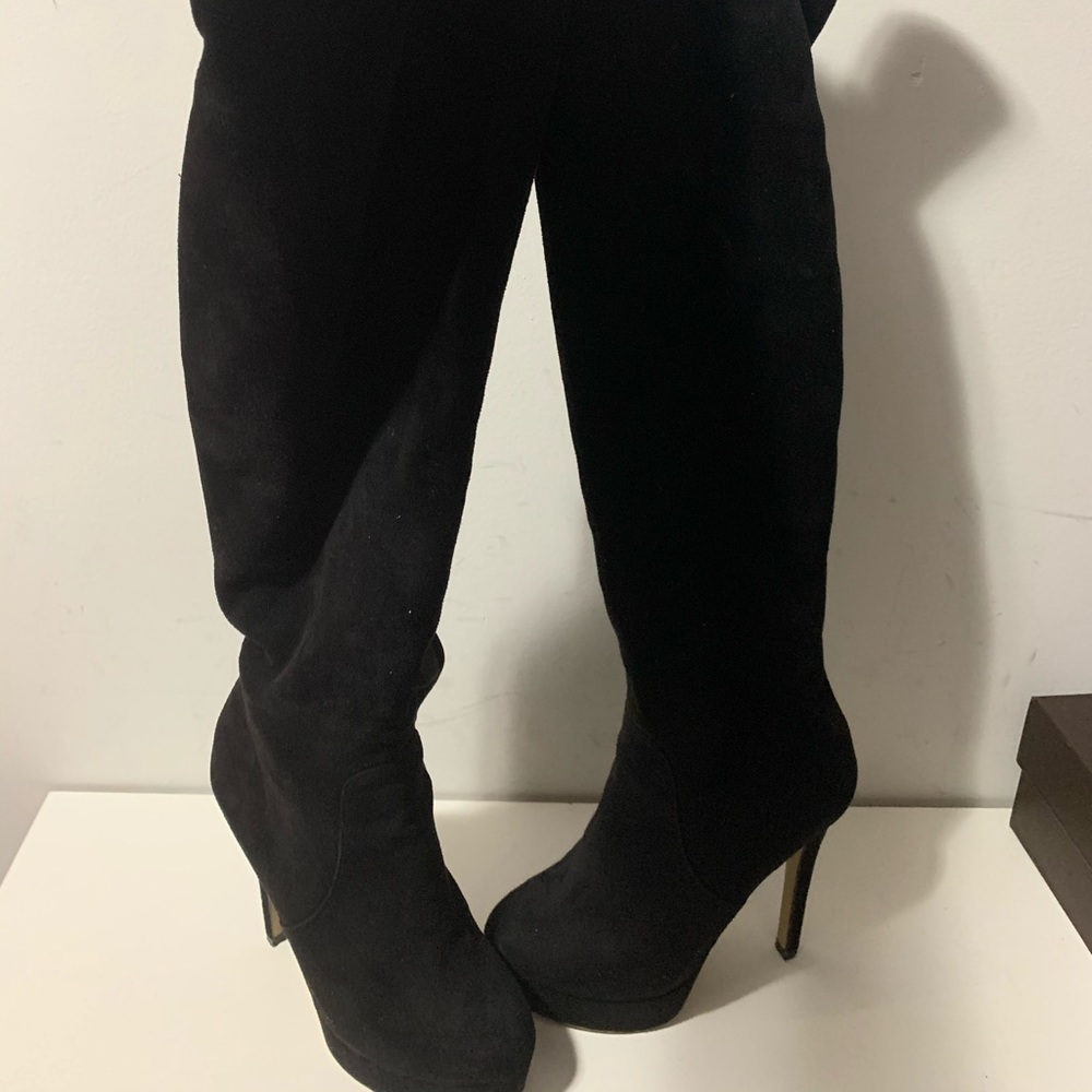OVER THE KNEE BOOT
